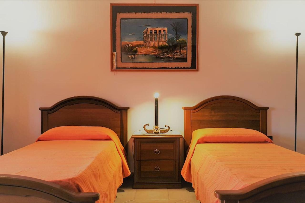 La Casa Del Viaggiatore Codrongianos Dış mekan fotoğraf